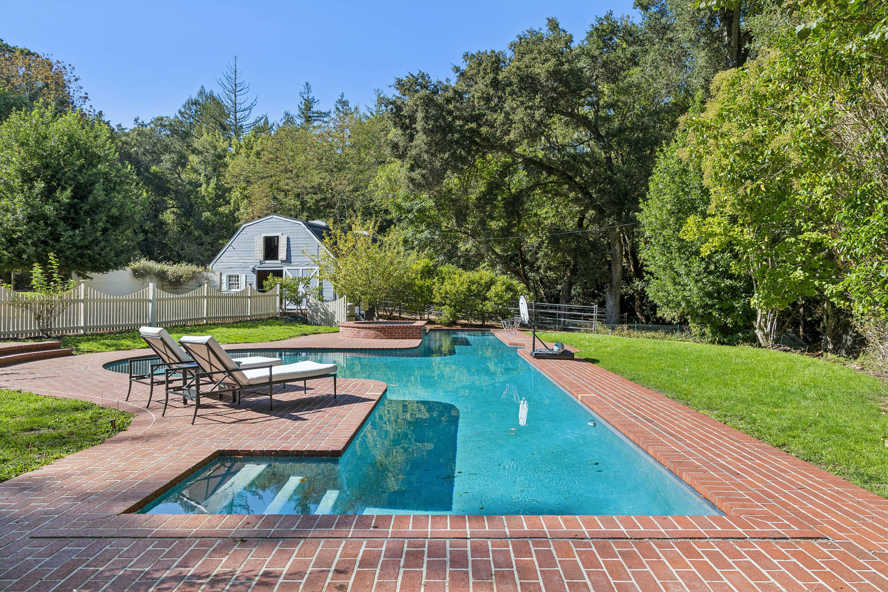 041-1543-portola-road.94280.p3k